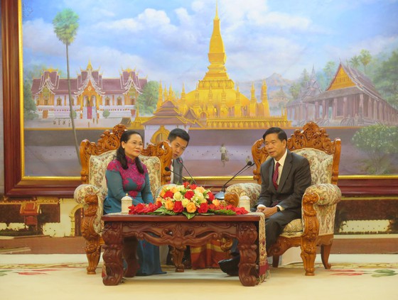 Đoàn đại biểu cấp cao TPHCM bắt đầu chuyến thăm Lào ảnh 1