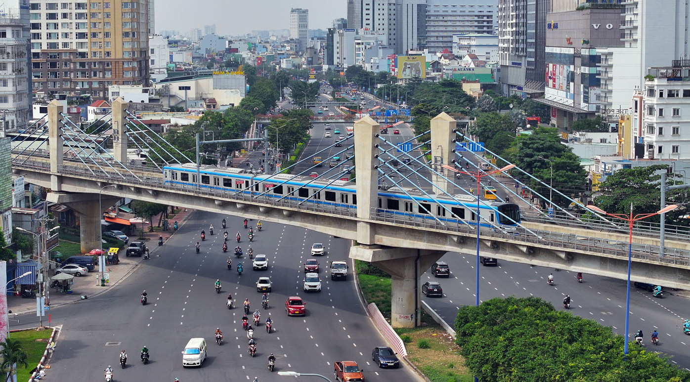 TP.HCM sẽ tiếp tục hoàn thiện để vận hành tuyến metro số 1 một cách tốt nhất và đảm bảo an toàn nhất. Ảnh: NGUYỄN TIẾN