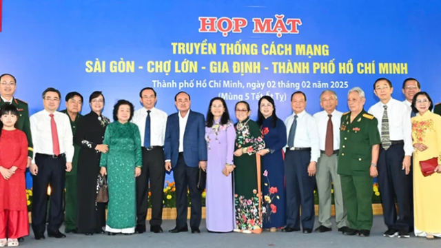 Ôn lại truyền thống để quyết tâm thúc đẩy TPHCM phát triển, cùng cả nước bước vào kỷ nguyên vươn mình