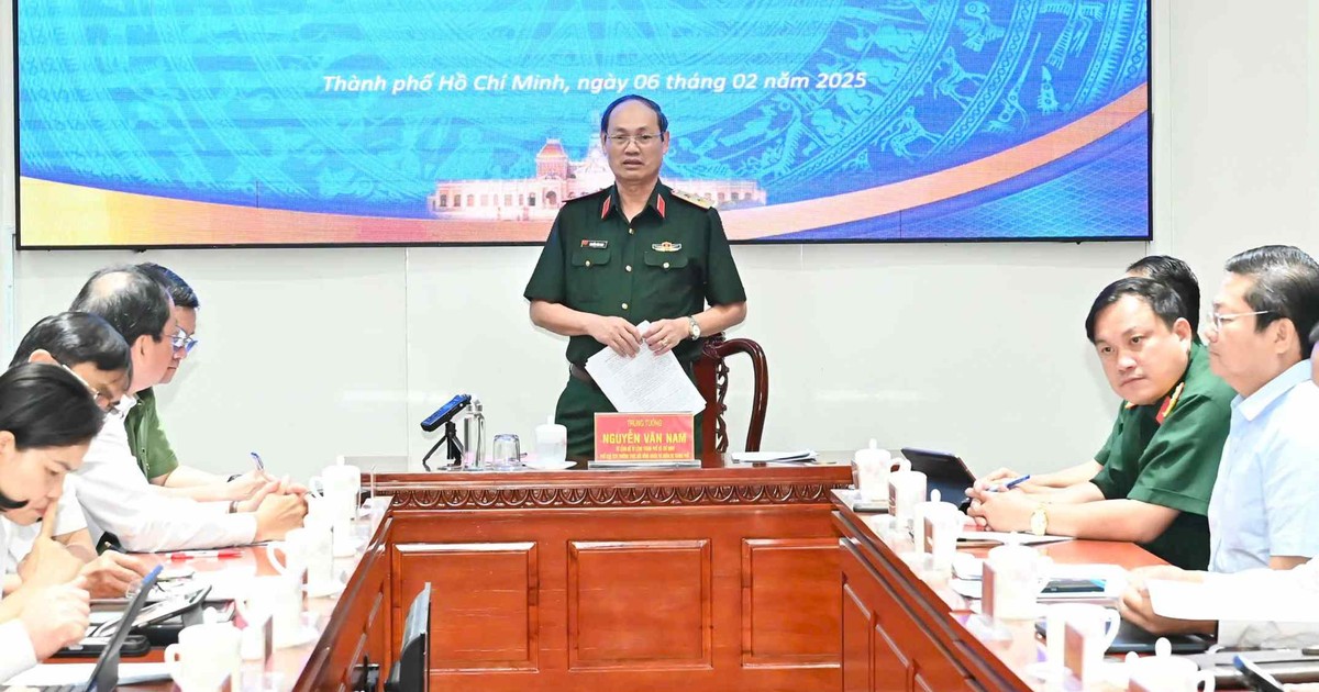 Thực hiện nghĩa vụ quân sự năm 2025, hơn 200 thanh niên TPHCM được hỗ trợ kinh phí mổ mắt cận