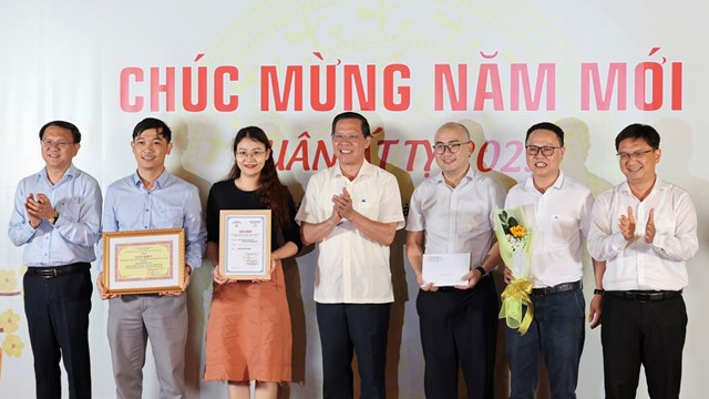 Trao giải “Báo chí viết về Chuyển đổi số TP. HCM” 2024