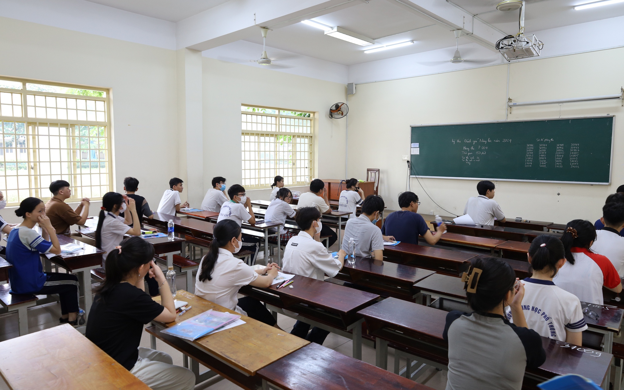 Hơn 130.000 thí sinh đăng ký thi Đánh giá năng lực của ĐHQG TPHCM