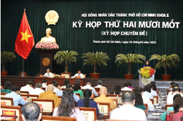 Quang cảnh kỳ họp lần thứ 21 chiều 20/2. Ảnh: Ngô Tùng