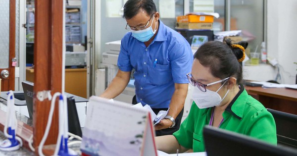 Thay đổi thủ tục hành chính sau sắp xếp, Chủ tịch UBND TP HCM ra chỉ đạo mới