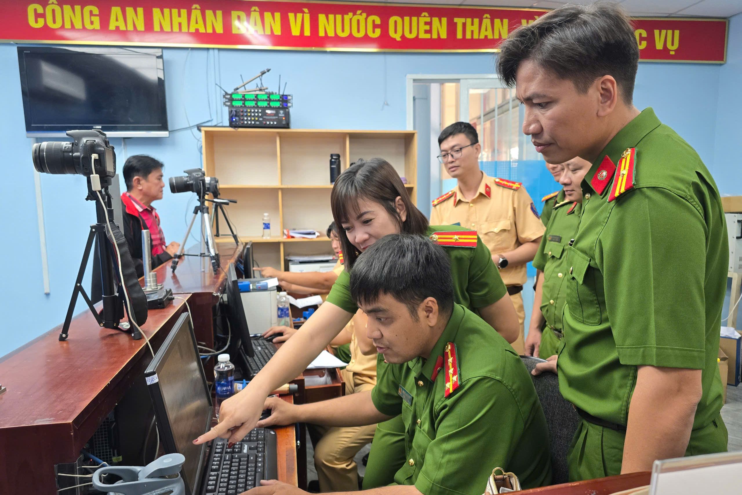 Cấp, đổi giấy phép lái xe tại công an phường, xã, thị trấn ở TPHCM từ 17/3