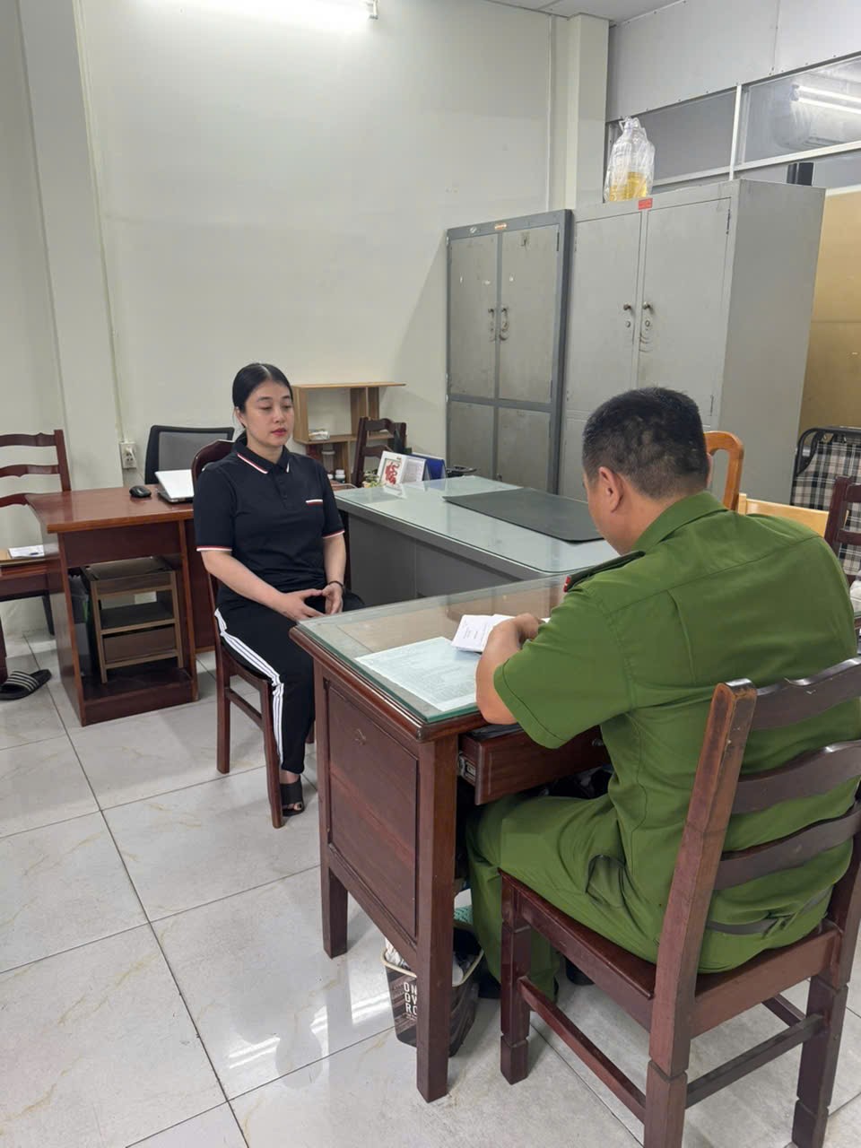 Khởi tố, bắt tạm giam nữ tài xế tông 10 xe máy tại TP. HCM