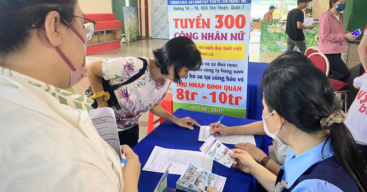 Ngành nào đang tuyển dụng việc làm nhiều nhất?