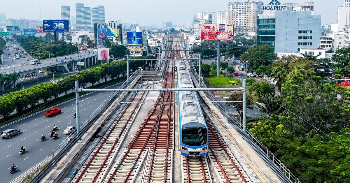 TP.HCM ban hành kế hoạch làm 355km metro, khởi công metro số 2 vào tháng 12-2025