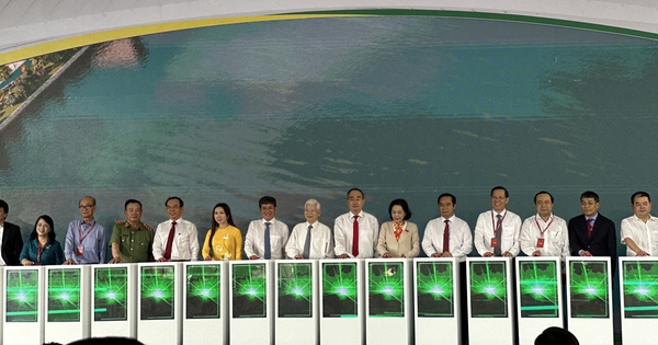 Khởi công biểu tượng mới TP HCM: Cầu đi bộ vượt sông Sài Gòn