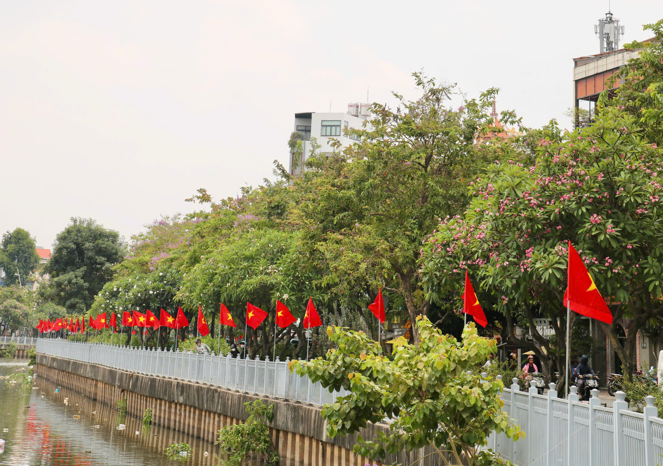 Tổng hợp thông tin báo chí liên quan đến TP. HCM ngày 10/4/2025