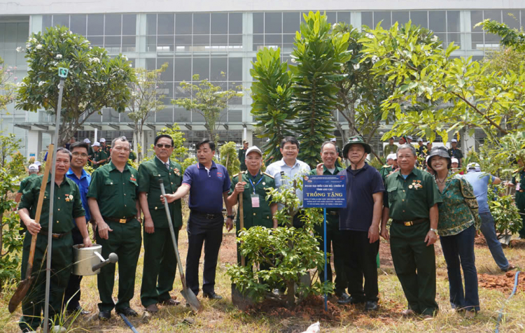 Xúc động ngày trở lại TPHCM của những cựu chiến binh làm nên đại thắng mùa Xuân 1975