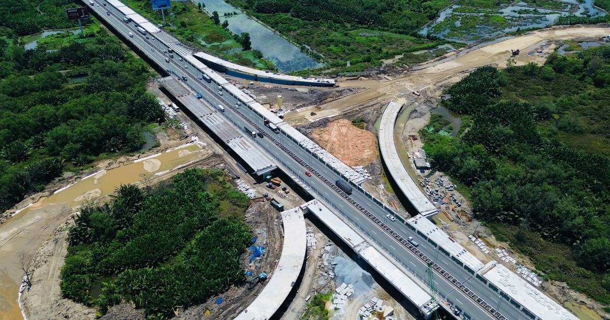 Nút giao Vành đai 3 với cao tốc TP.HCM - Long Thành - Dầu Giây gấp rút hoàn thành