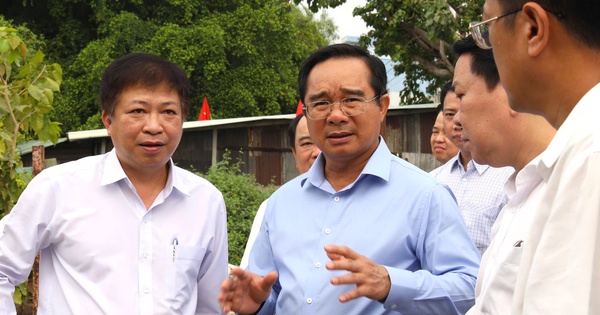 Chủ tịch UBND TP HCM: Ưu tiên di dời gần 15.000 hộ ven kênh quận 8