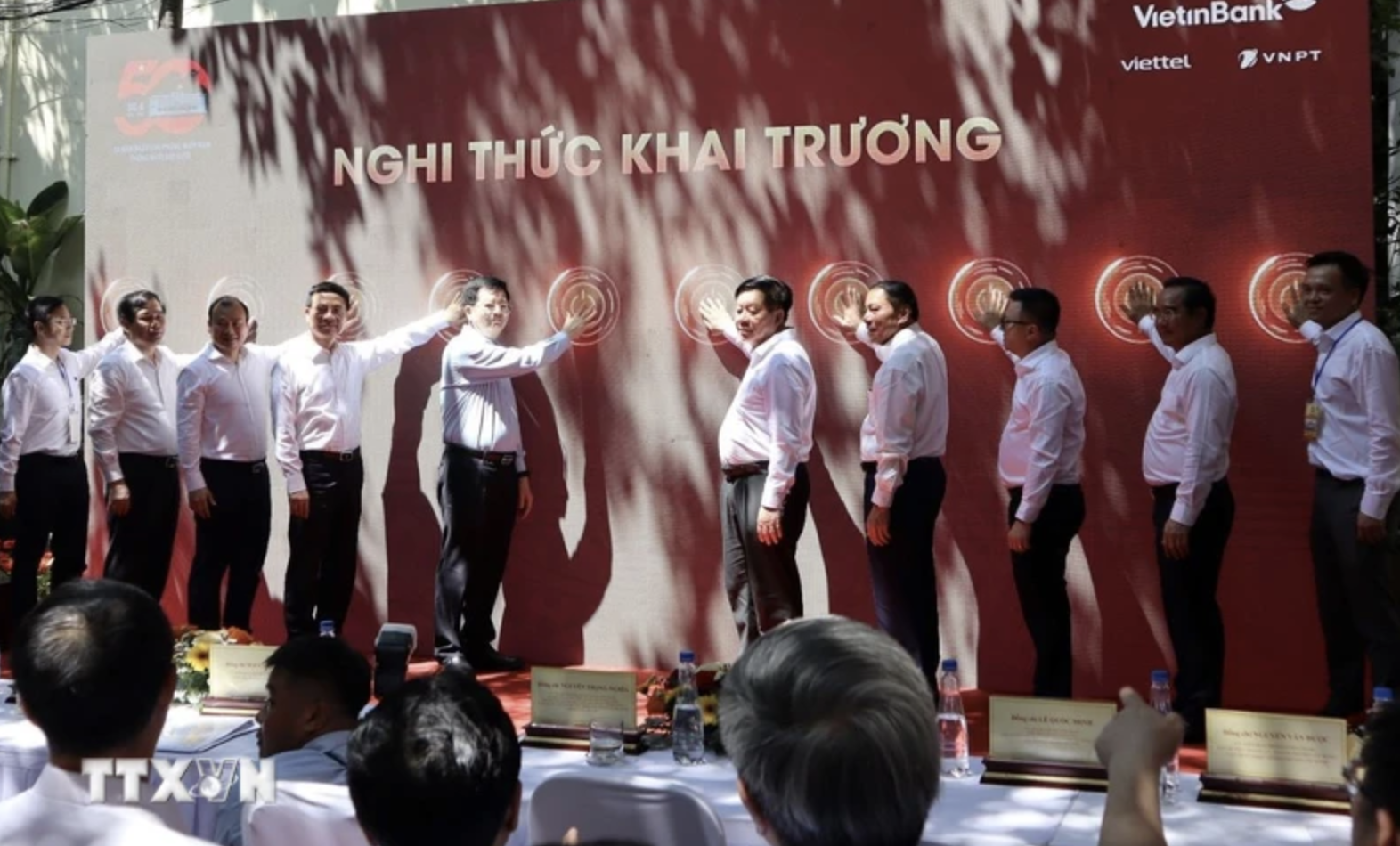 Khai trương Trung tâm Báo chí phục vụ Lễ kỷ niệm 50 năm Ngày Giải phóng miền nam, thống nhất đất nước