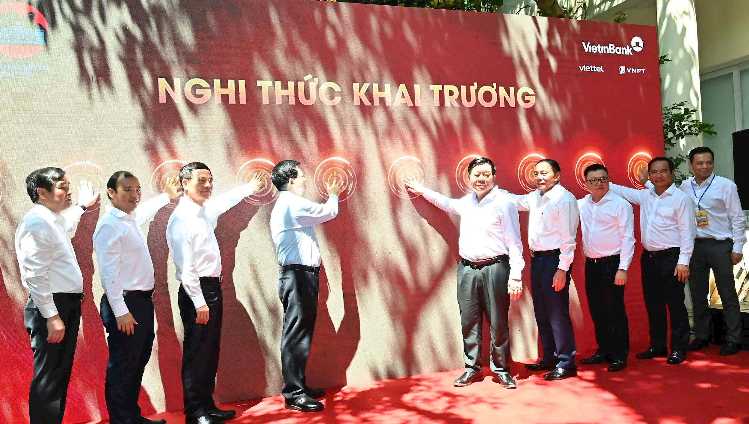 [VIDEO] Khai trương Trung tâm Báo chí phục vụ Lễ kỷ niệm 50 năm Giải phóng miền Nam