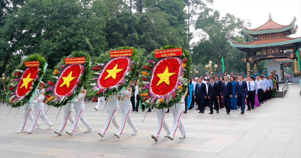 Đoàn đại biểu TPHCM dâng hương tưởng niệm các Anh hùng liệt sĩ tại huyện Củ Chi