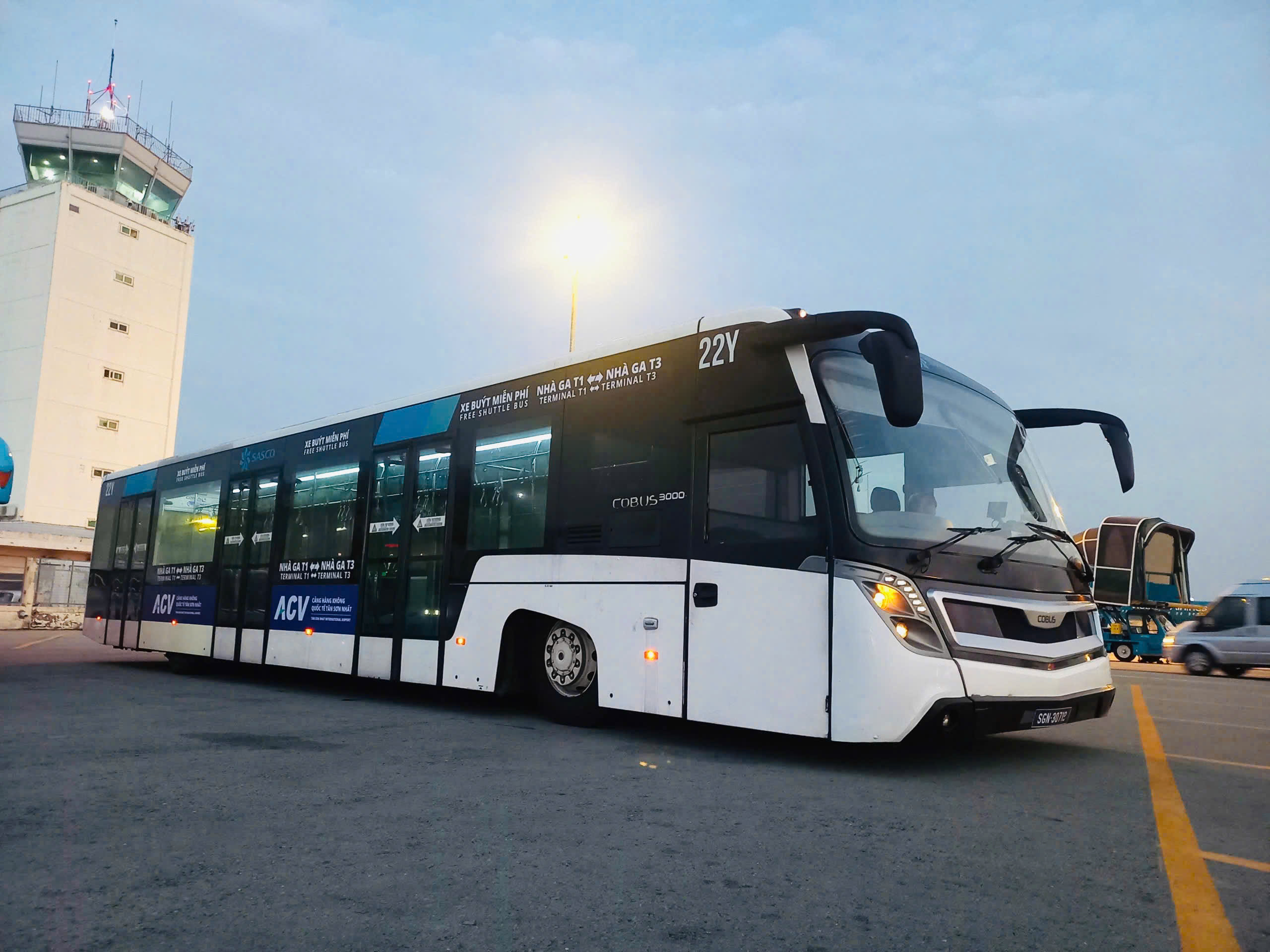 Tân Sơn Nhất có xe trung chuyển miễn phí cho khách nối chuyến từ nhà ga T3- Ảnh 1. Tân Sơn Nhất có xe trung chuyển miễn phí cho khách nối chuyến từ nhà ga T3- Ảnh 1.