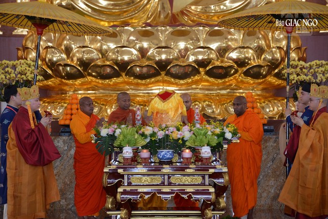 Những điều lưu ý khi khi chiêm bái xá lợi Phật tại chùa Thanh Tâm