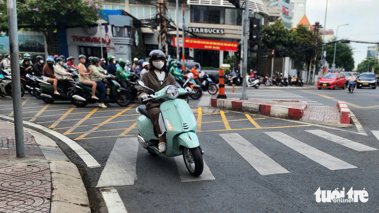 Sắp có vạch mắt võng tại giao lộ Lê Duẩn - Tôn Đức Thắng, quận 1 - Ảnh 1.