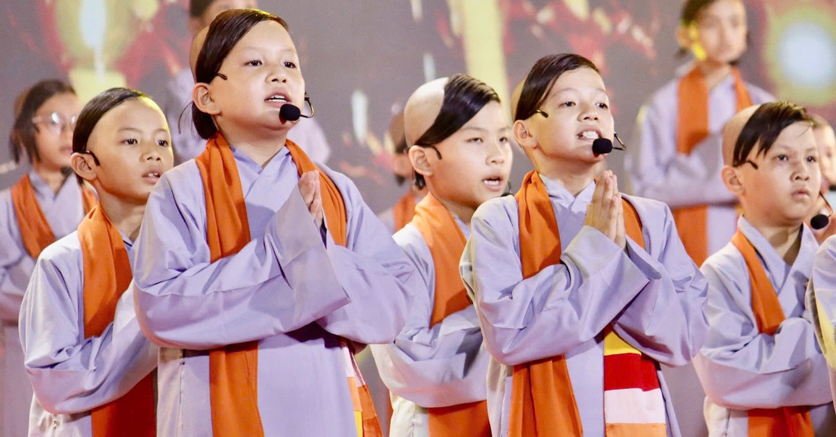 Đêm Vesak thiêng liêng: Khi nghệ thuật Phật giáo Ấn Độ, Hàn Quốc, Thái Lan tụ hội trên đất Việt