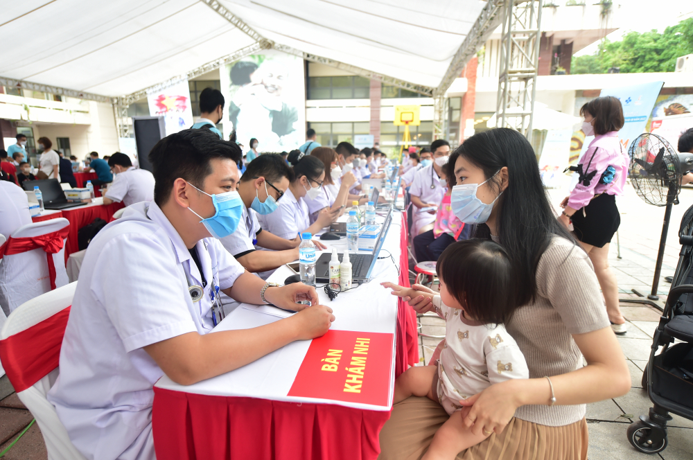 Việt Nam sẽ tiến tới miễn viện phí, chăm sóc sức khoẻ định kỳ toàn dân (Ảnh minh hoạ: Bảo Khang)
