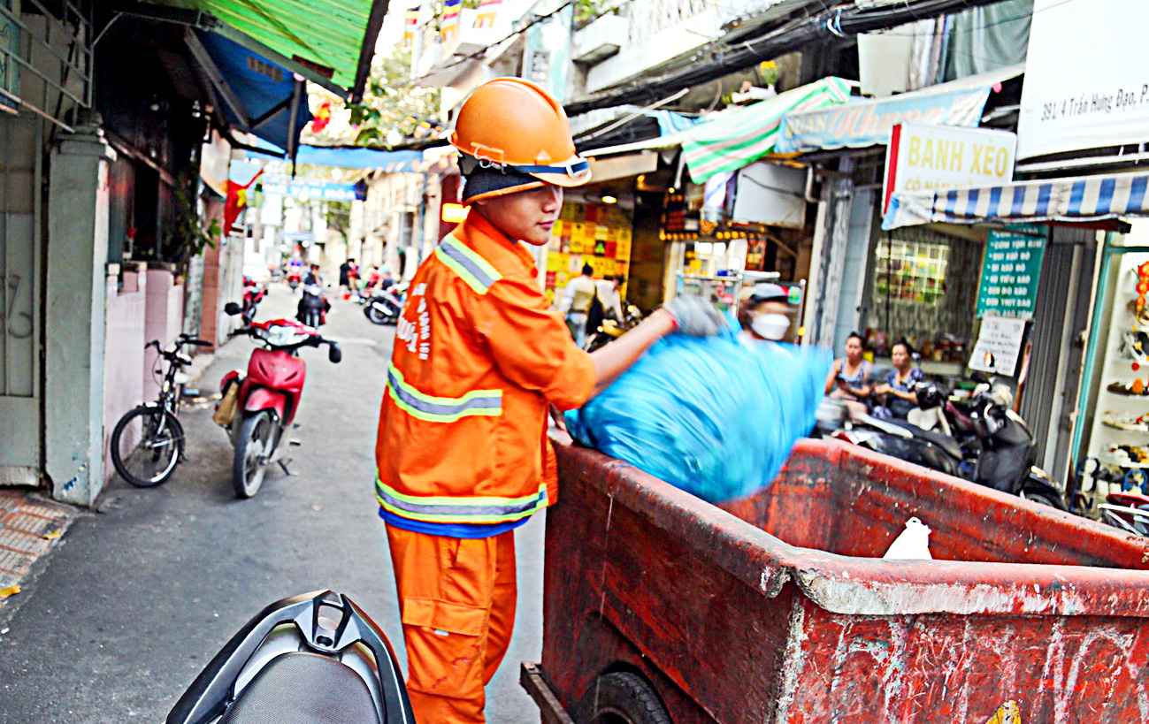 Nóng: Đã ban hành mức thu tiền rác tại TP.HCM, cụ thể ra sao? - Ảnh 1. tiền rác - Ảnh 1.