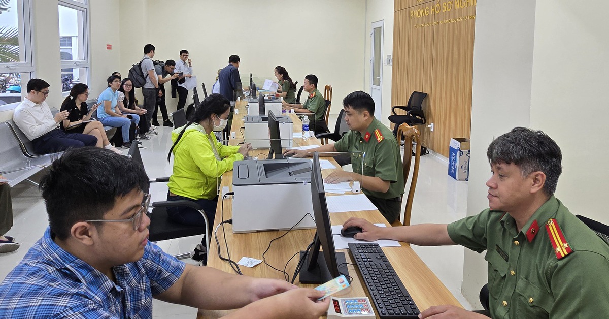 TP.HCM tổ chức góp ý dự thảo sửa đổi, bổ sung Hiến pháp 2013 qua VNeID