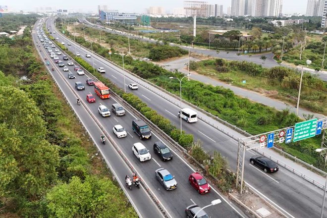 ường dẫn cao tốc TPHCM - Long Thành sẽ được mở rộng lên 8 làn xe. Ảnh: Anh Tú