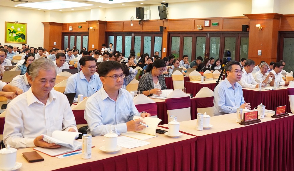Các đồng chí dự hội nghị. Ảnh: PHƯƠNG UYÊN 15.JPG