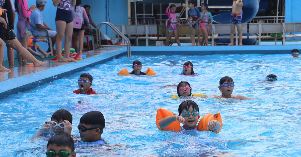 TP.HCM mở lớp học bơi miễn phí cho người dân