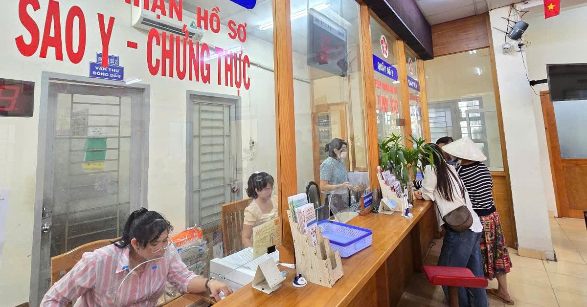 Thành ủy TP.HCM chỉ đạo sớm có chính sách hỗ trợ cấp huyện, xã sắp xếp, dôi dư