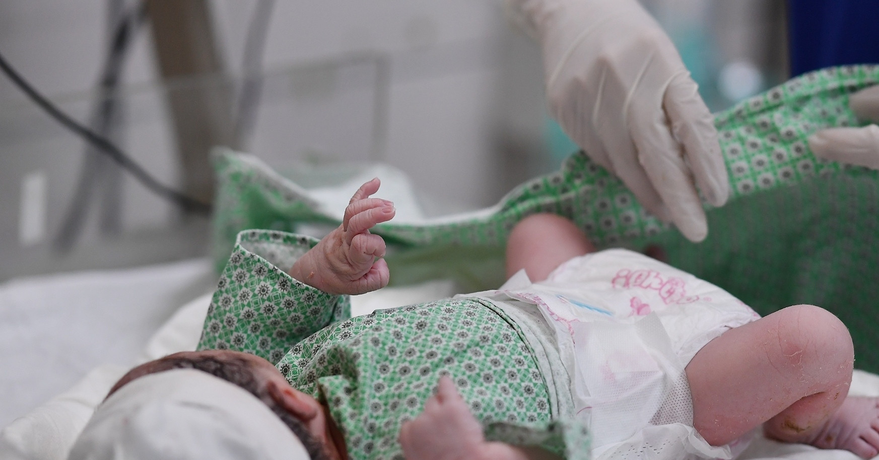 TPHCM có hơn 3.000 phụ nữ sinh 2 con trước 35 tuổi hưởng trợ cấp 3 triệu đồng