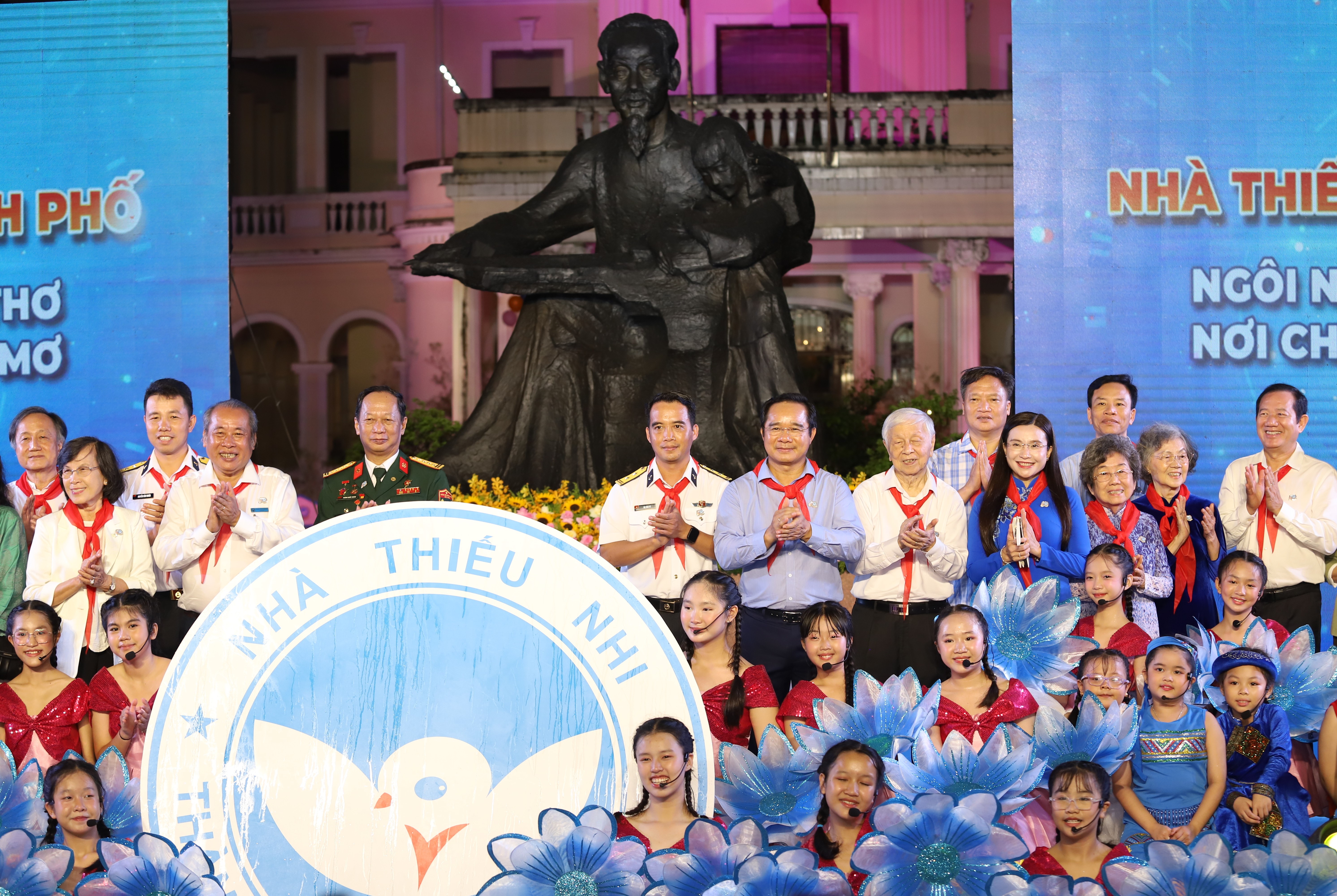 Chủ tịch TPHCM: ‘Đầu tư cho thiếu nhi là đầu tư cho tương lai'