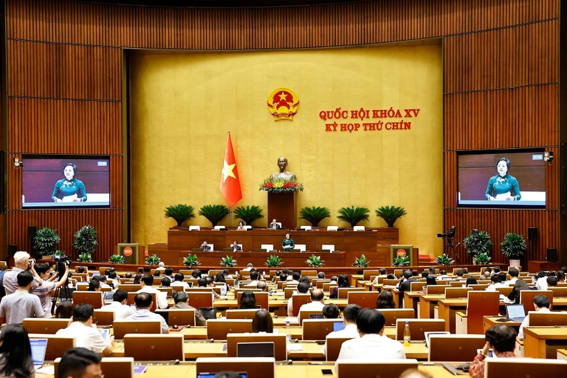 Quốc hội thảo luận về việc sắp xếp đơn vị hành chính cấp tỉnh năm 2025. (Ảnh: TTXVN)