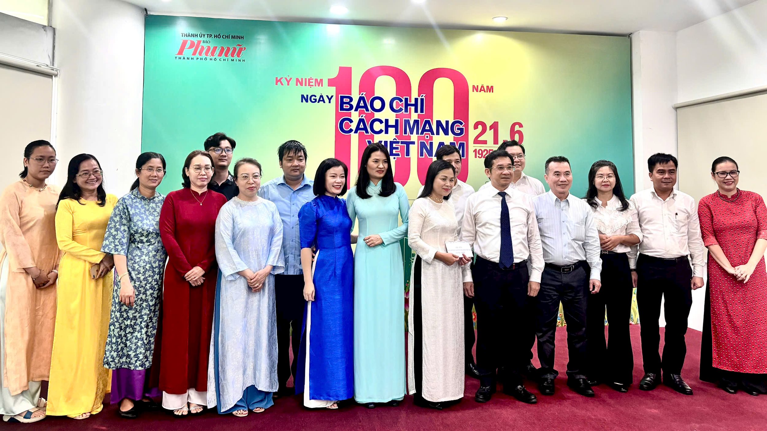 Lãnh đạo TP. HCM thăm các cơ quan báo chí nhân kỷ niệm 100 năm Ngày Báo chí Cách mạng Việt Nam