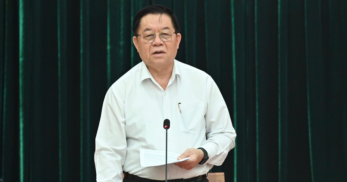 Trưởng Ban Tuyên giáo và Dân vận Trung ương Nguyễn Trọng Nghĩa làm việc với Thành ủy TPHCM