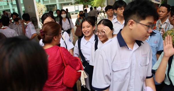 Điểm thi lớp 10 ở TP HCM sẽ công bố vào sáng 23-6