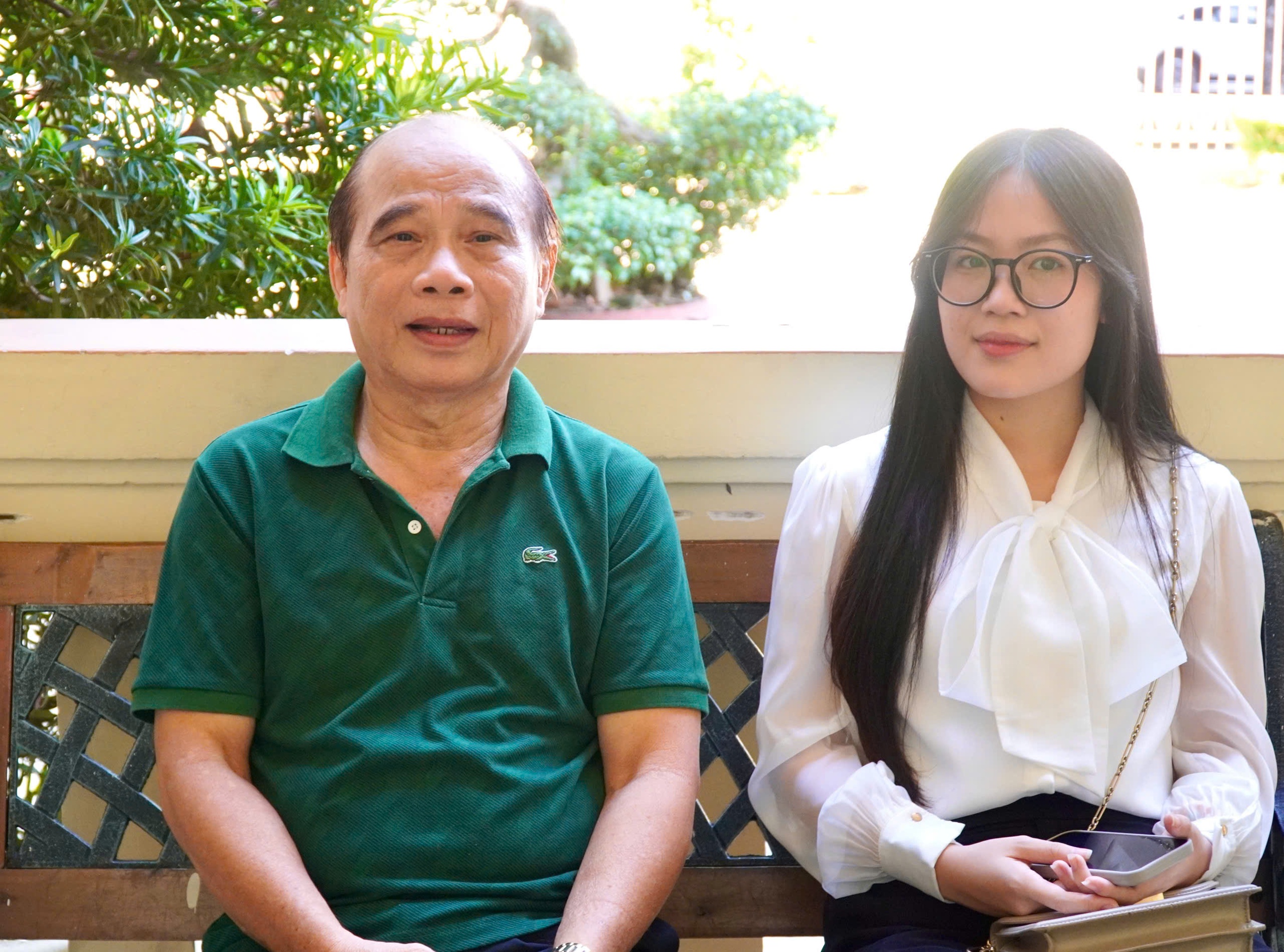 Cảm xúc đặc biệt của người dân TP HCM trong ngày trọng đại - Ảnh 3.