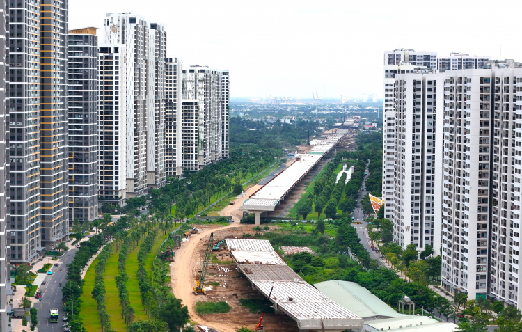 Cận cảnh cầu cạn Vành đai 3 vươn cao giữa khu đô thị TPHCM