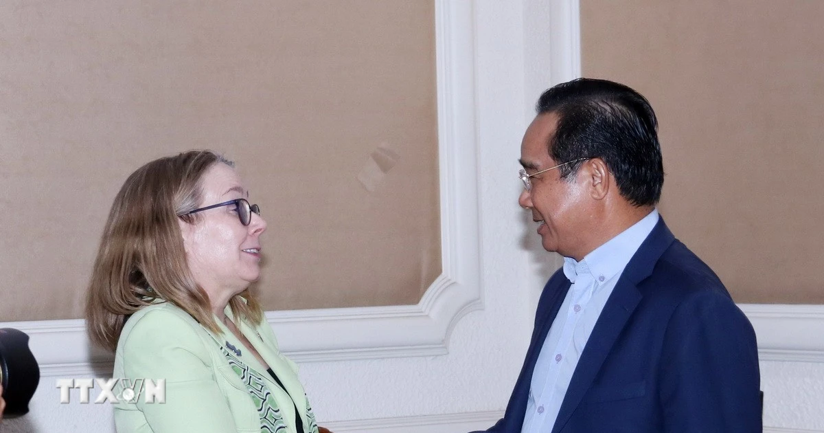 Thành phố Hồ Chí Minh và Tập đoàn Intel hợp tác đào tạo nhân lực trong lĩnh vực AI