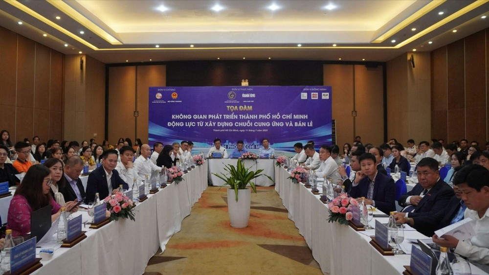 Quang cảnh tọa đàm do Sở Công thương TP.HCM tổ chức tại phường Vũng Tàu. Ảnh: CT Cang-bien-thong-minh-h2.jpg