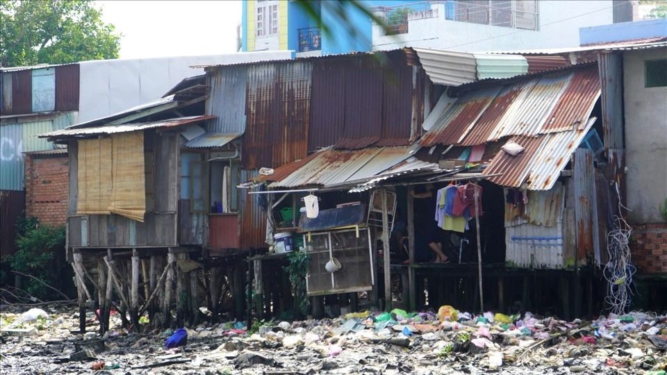 TPHCM sẽ di dời gần 40.000 căn nhà trên và ven sông, kênh rạch