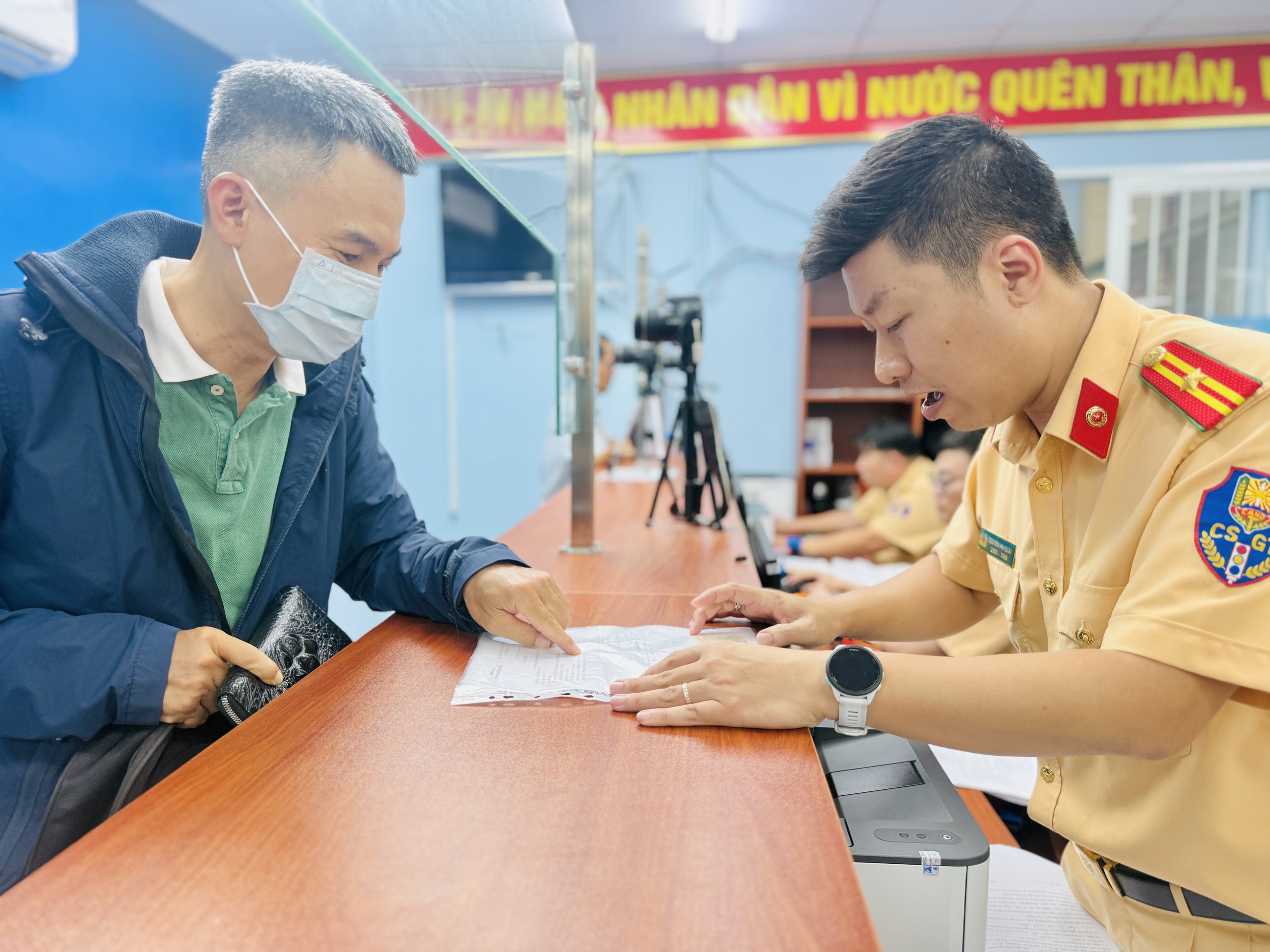 Nhiều đội/trạm CSGT đổi địa chỉ, người dân TP.HCM cần lưu ý để làm thủ tục- Ảnh 1. Nhiều đội/trạm CSGT đổi địa chỉ, người dân TP.HCM cần lưu ý để làm thủ tục- Ảnh 1.