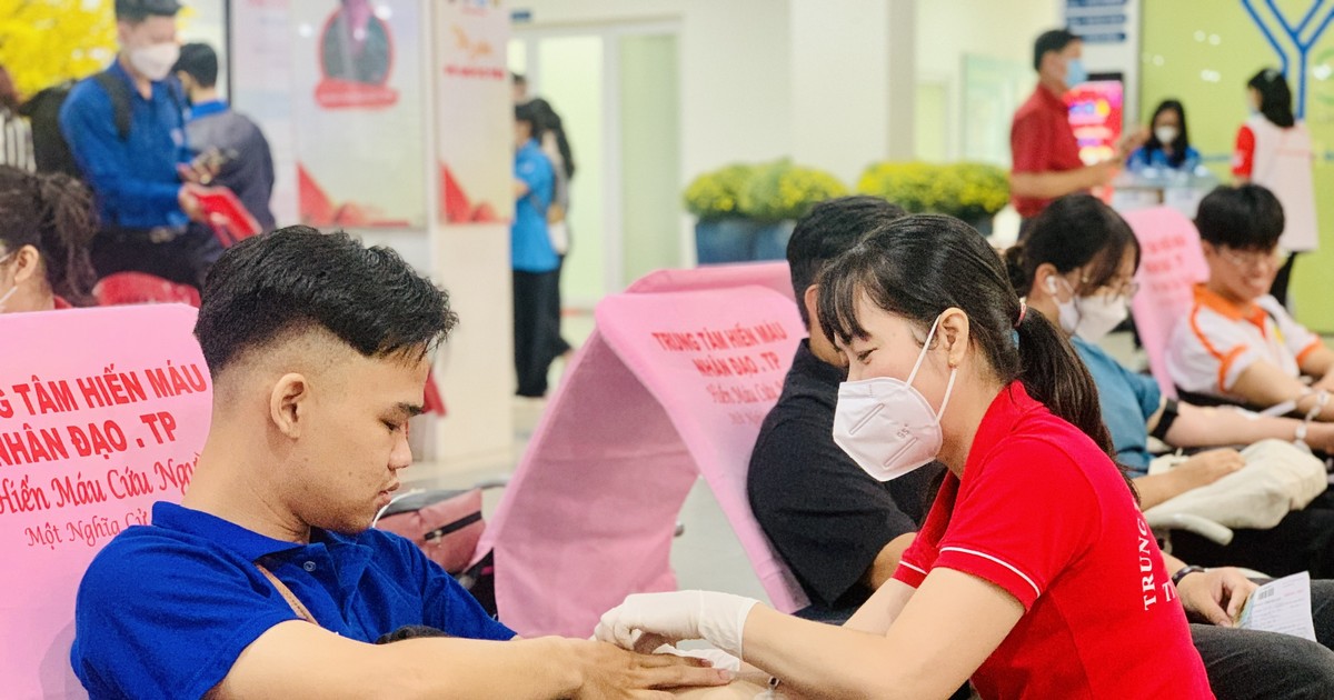 Cảnh báo thủ đoạn giả mạo cán bộ y tế để lừa đảo người hiến máu tình nguyện