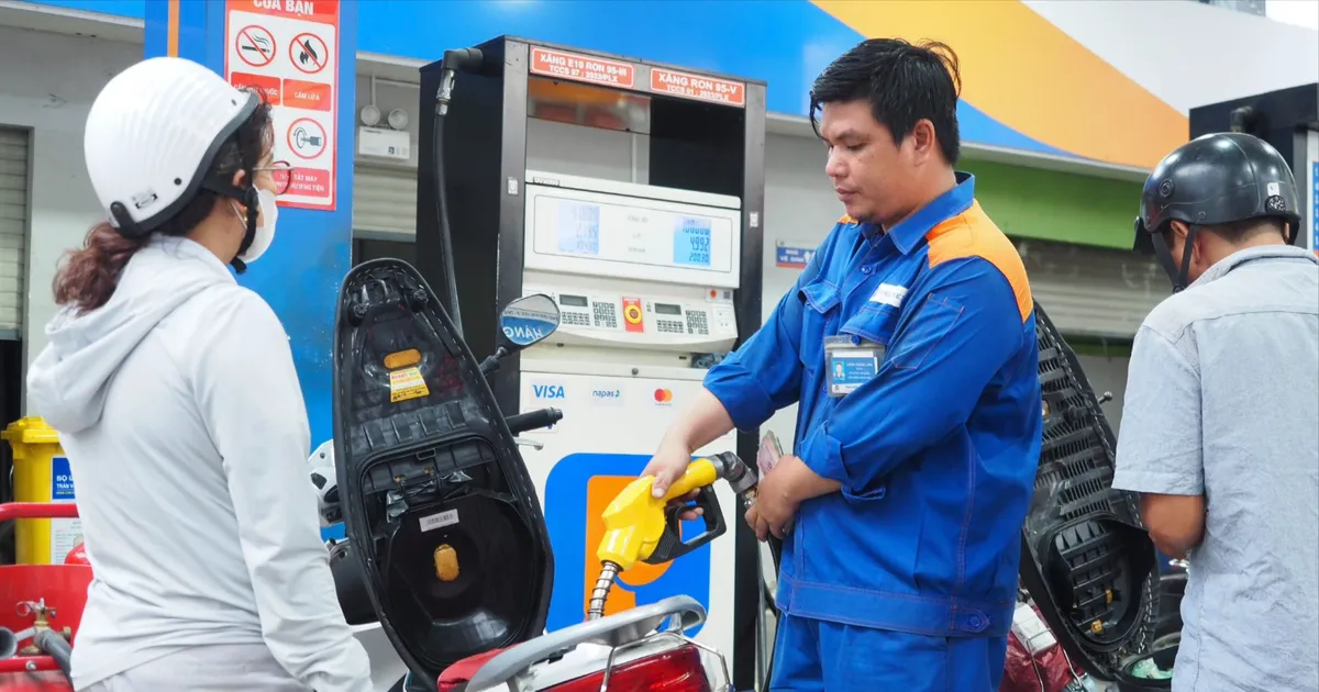 TPHCM bắt đầu bán thí điểm xăng E10