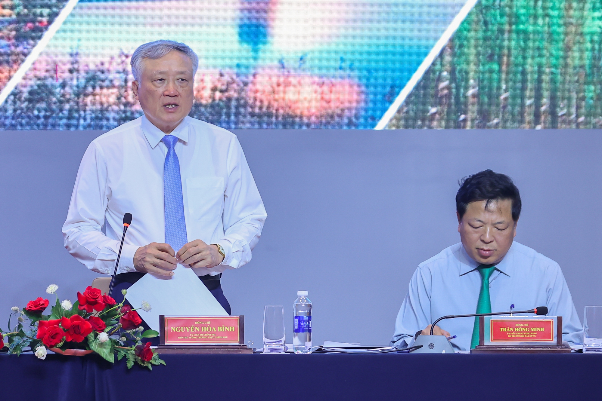 Thủ tướng: TPHCM và Đông Nam Bộ đều có không gian phát triển mới, cần hành động quyết liệt hơn để kiến tạo phát triển- Ảnh 3. Thủ tướng: TPHCM và Đông Nam Bộ đều có không gian phát triển mới, cần hành động quyết liệt hơn để kiến tạo phát triển- Ảnh 3.