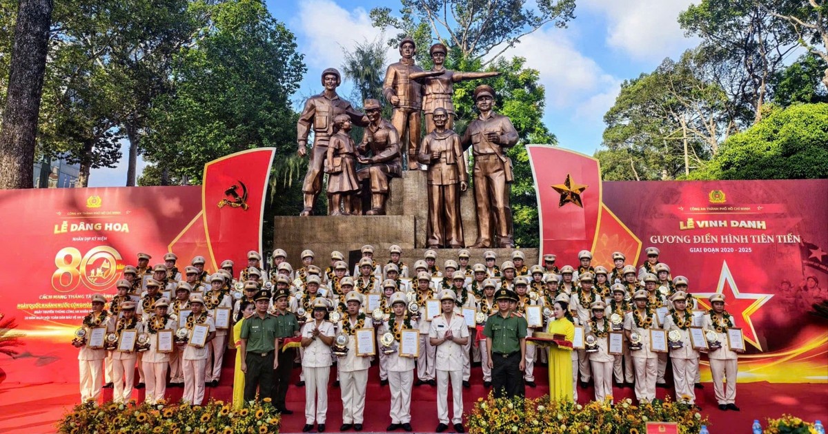 Công an TPHCM tuyên dương 80 gương điển hình tiên tiến