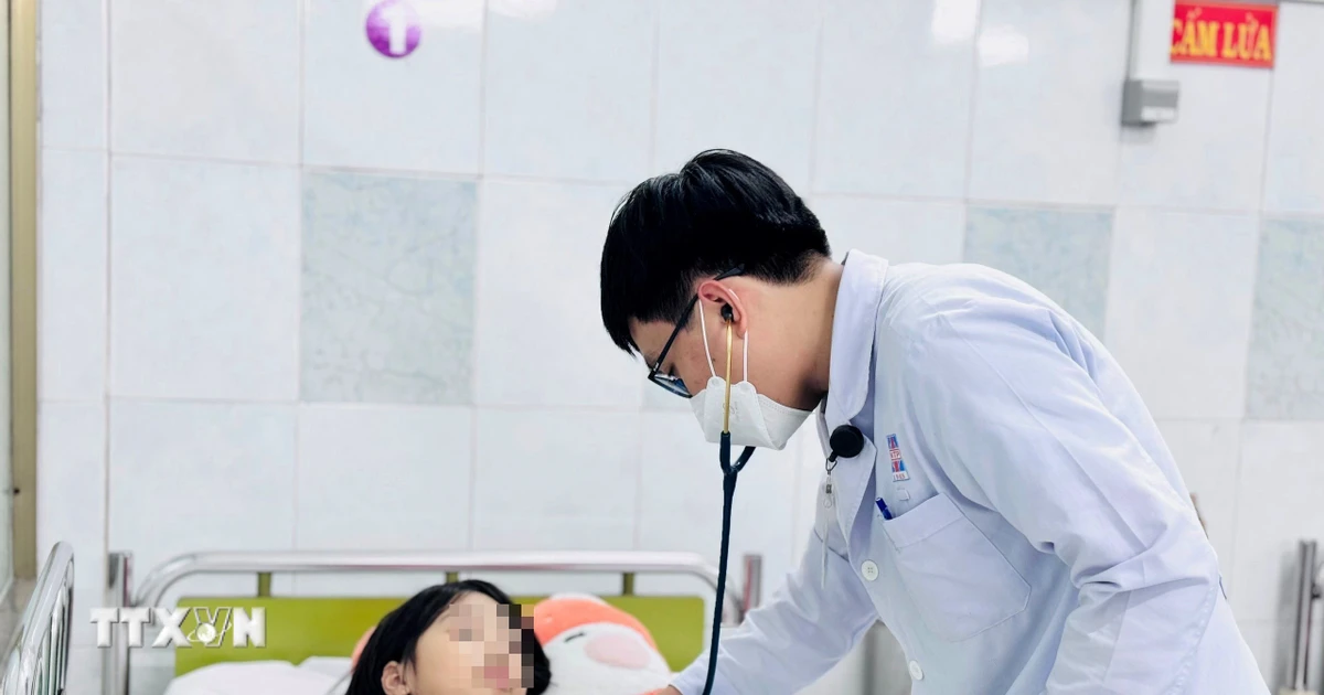 TP Hồ Chí Minh: Ăn kẹo không rõ nhãn mác, hai chị em dương tính với cần sa