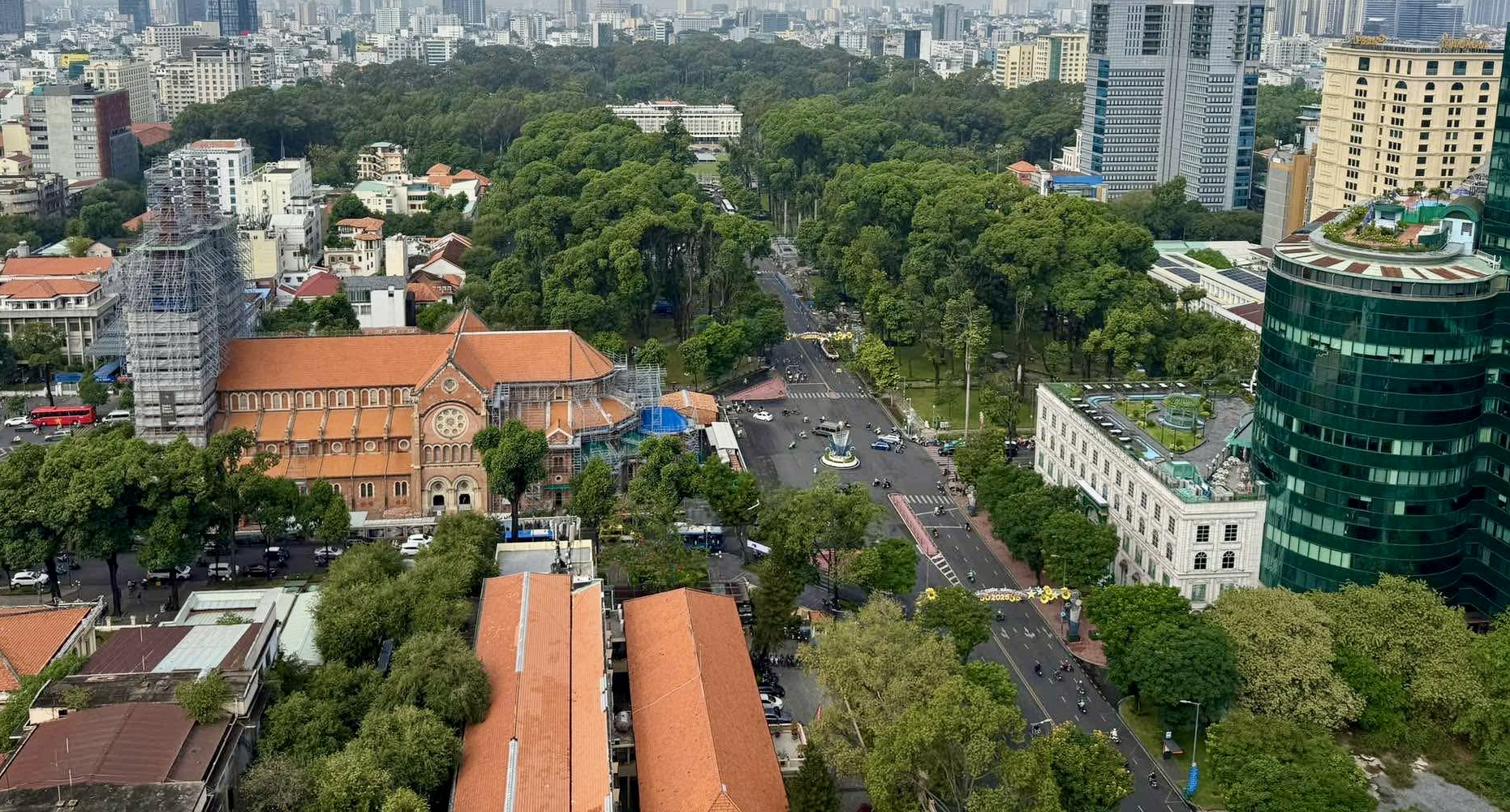 Người dân TP.HCM chú ý: CSGT hạn chế xe nhiều tuyến đường trung tâm sáng 23.8- Ảnh 2. Người dân TP.HCM chú ý: CSGT hạn chế xe nhiều tuyến đường trung tâm sáng 23.8- Ảnh 2.