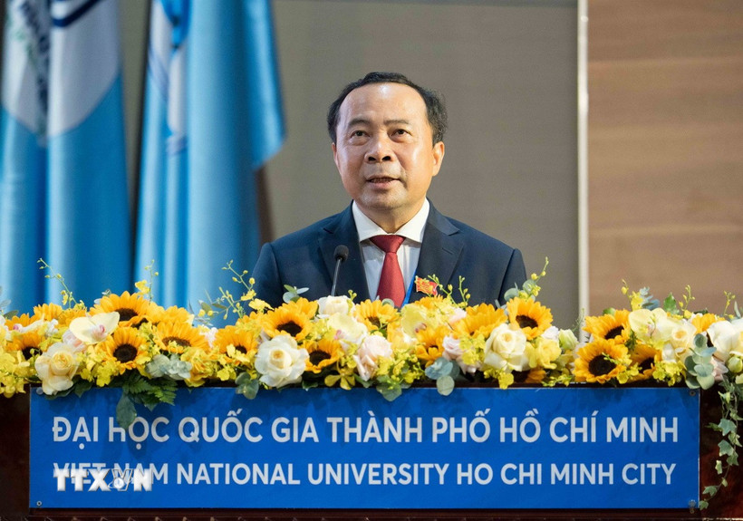 Außerordentlicher Professor Dr. Vu Hai Quan, Parteisekretär und Direktor der Nationaluniversität Ho Chi Minh-Stadt, spricht auf dem Kongress. (Foto: Thu Hoai/VNA)